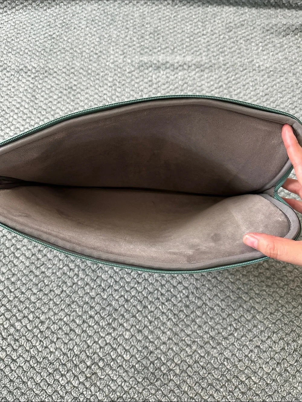 Taikesen Sage Green Laptop Sleeve